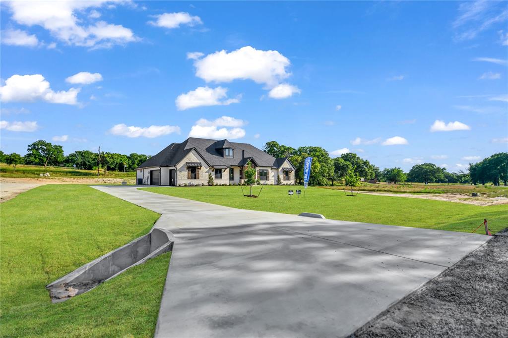 120 Daggett Drive Property Photo 5