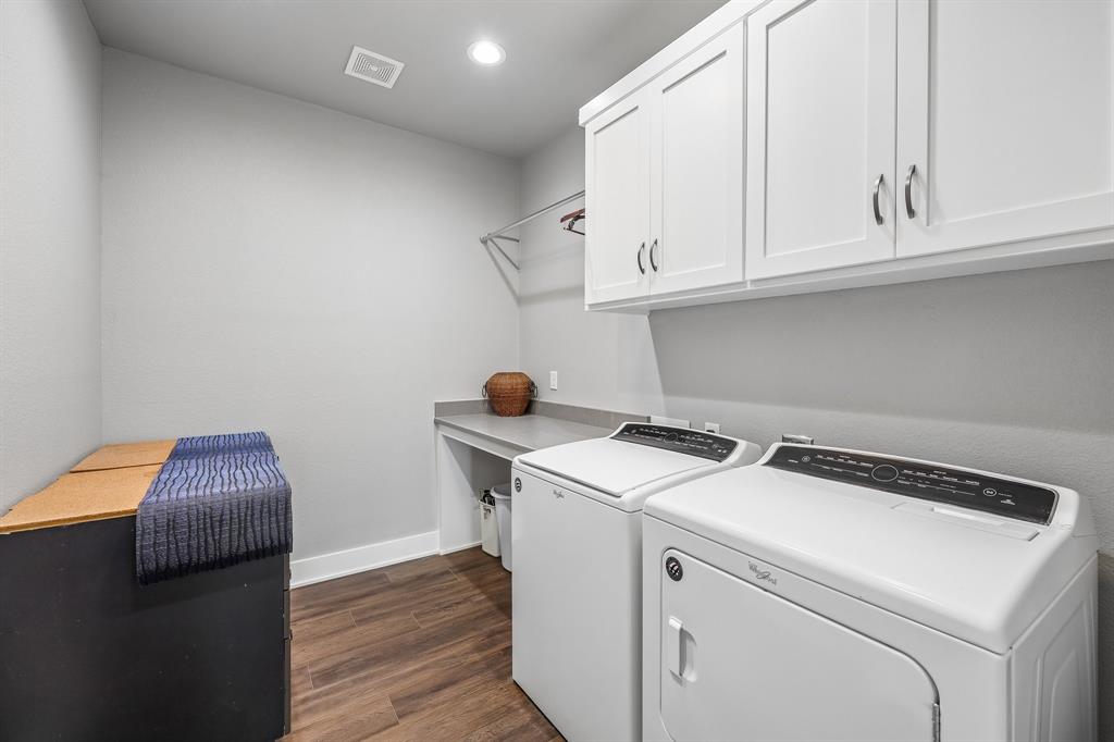 116 E Bexar Street Property Photo 19