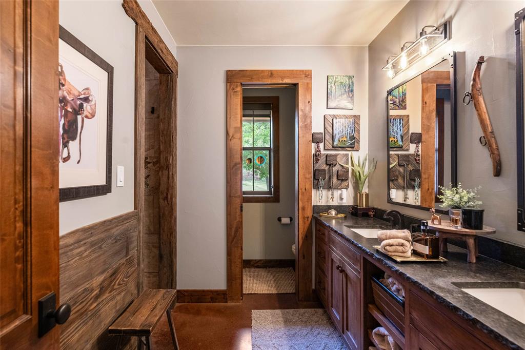 27475-1 N Us-281 Property Photo 21