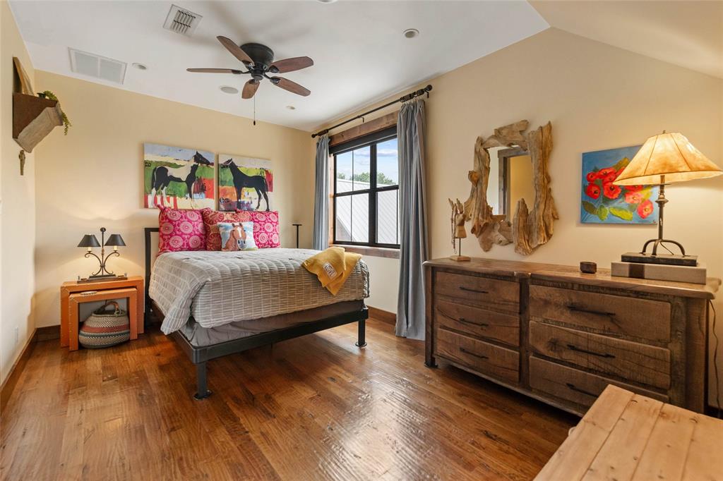 27475-1 N Us-281 Property Photo 25