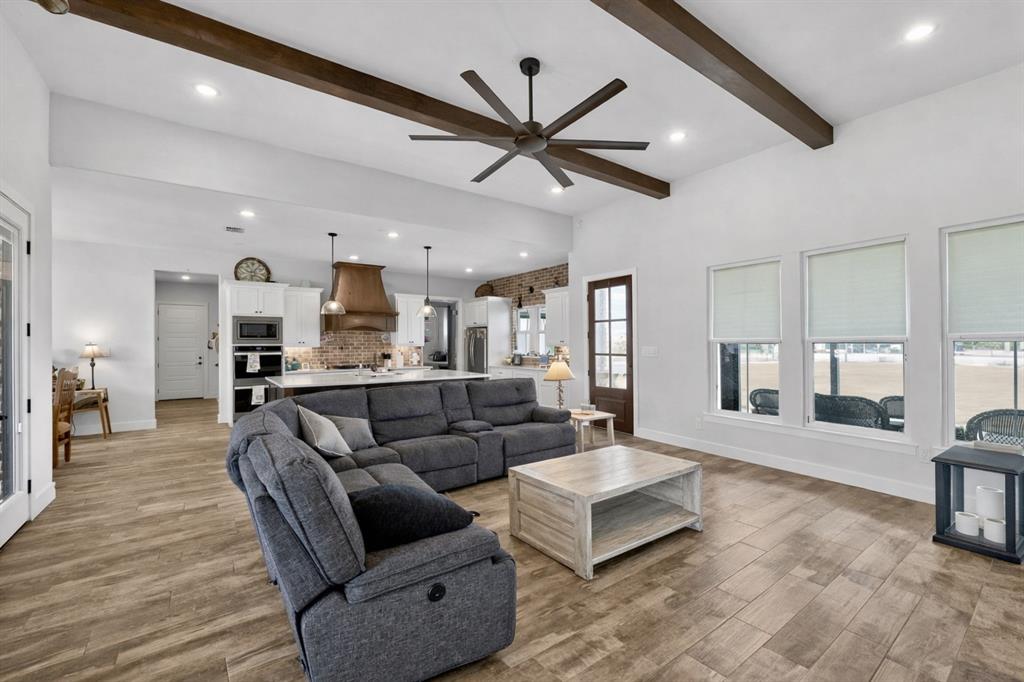 1096 Timber Hills Drive Property Photo 8
