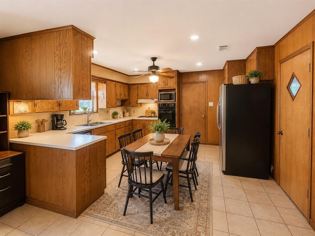 120 Juniper Drive Property Photo 4