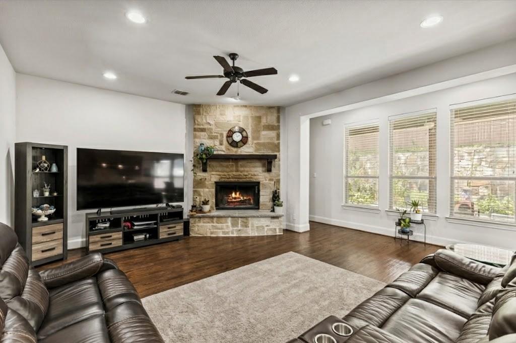 6608 Orchard Park Drive Property Photo 4