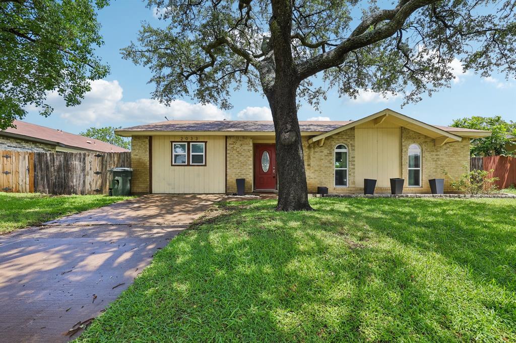 2033 Rose Hill Road Property Photo 1