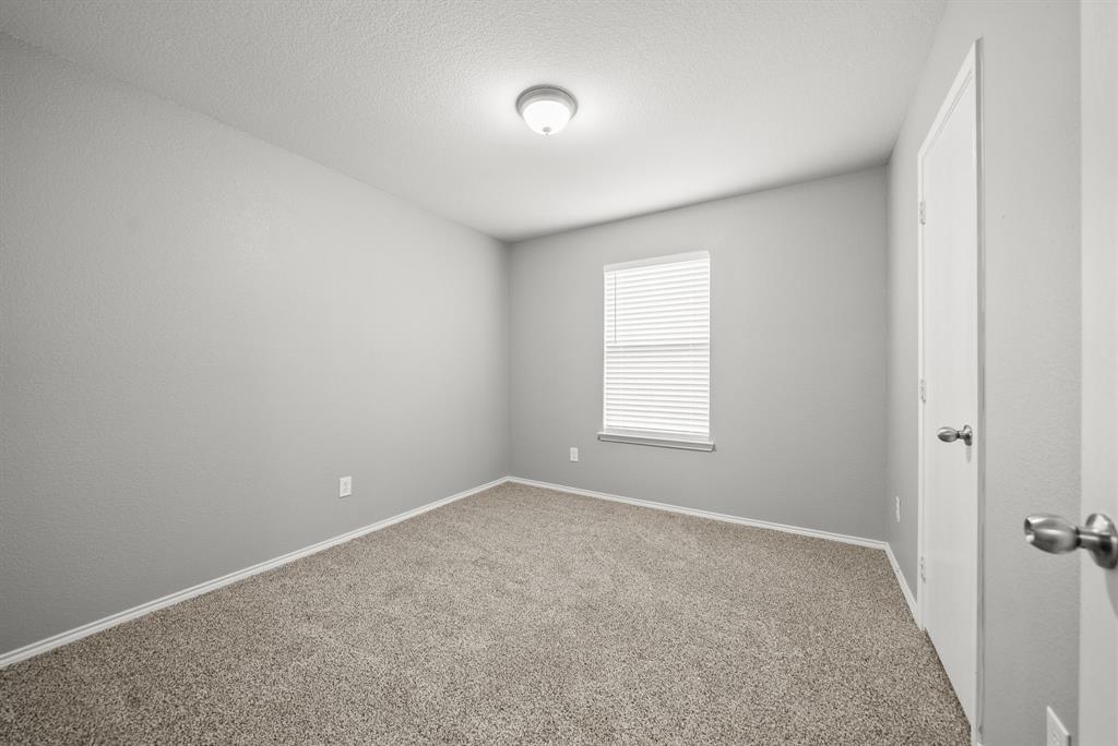 834 Hazels Way Property Photo 16