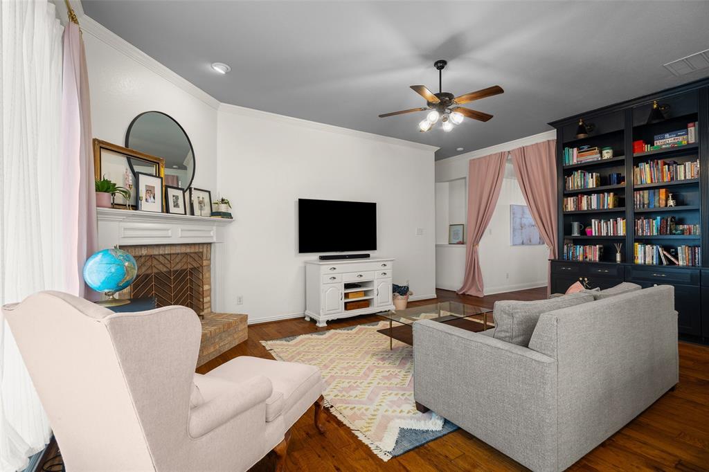 5121 Grampian Way Property Photo 10