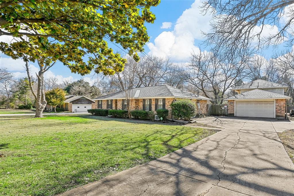 412 Spinner Road Property Photo 2