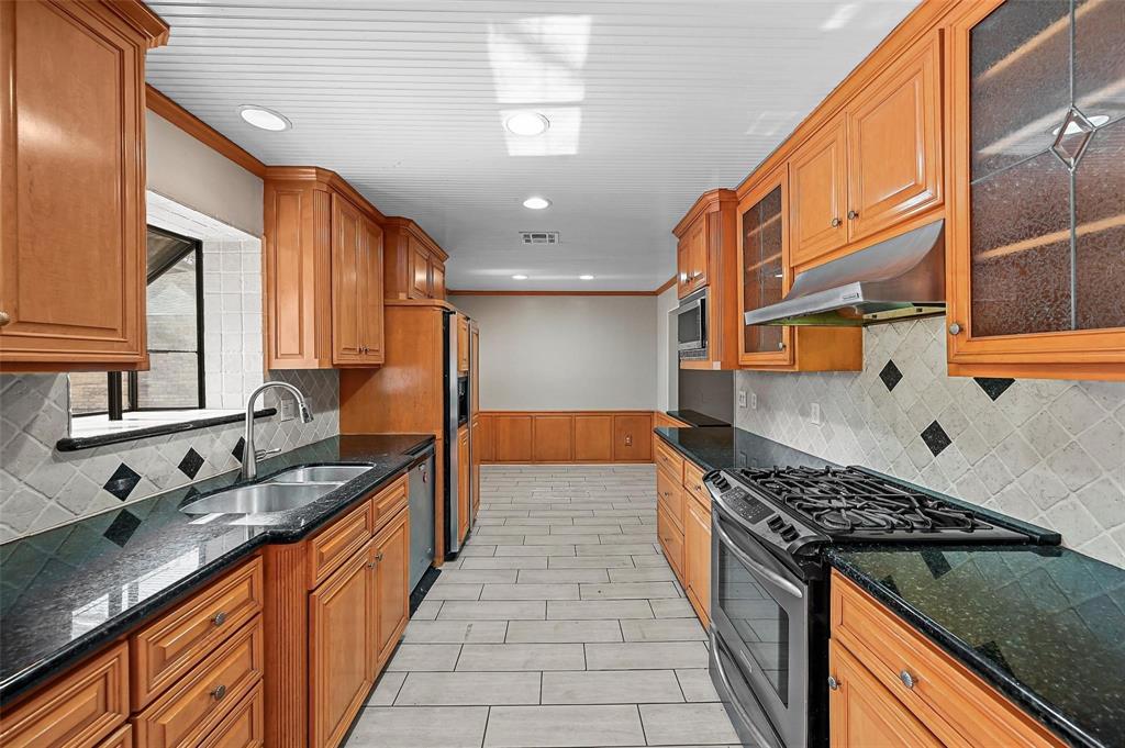 412 Spinner Road Property Photo 5