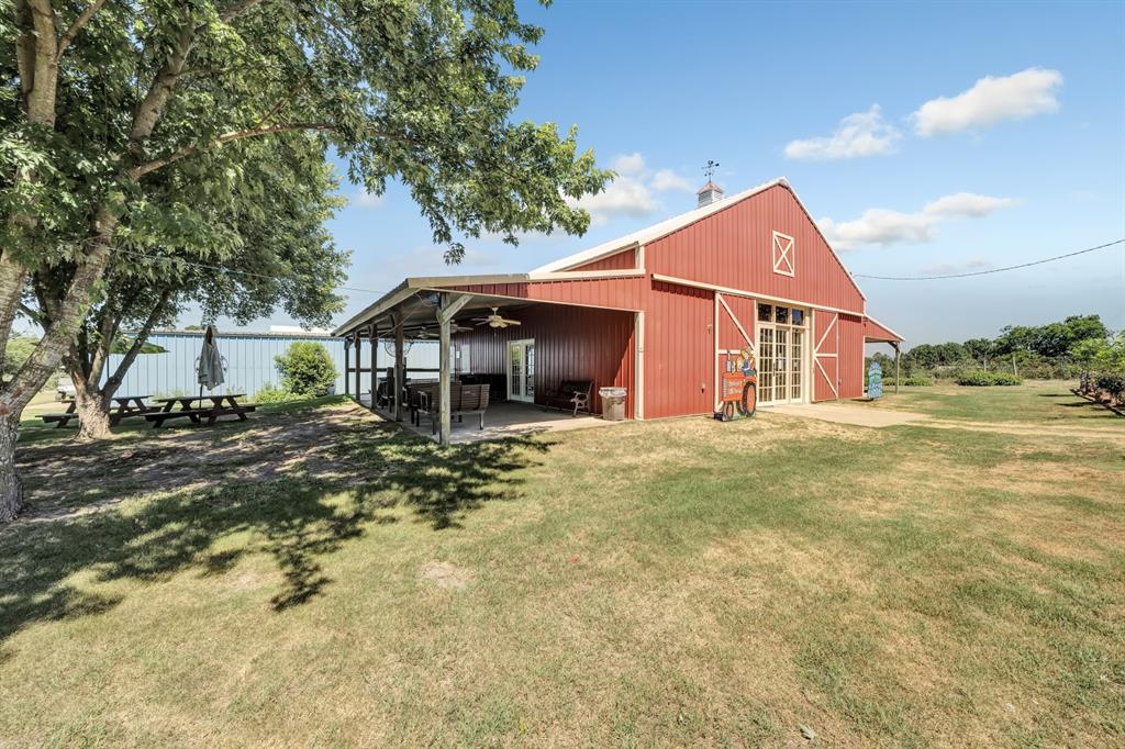 10268 Fm 314 Property Photo 2