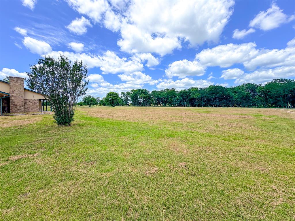 955 Fm 667 Property Photo 28