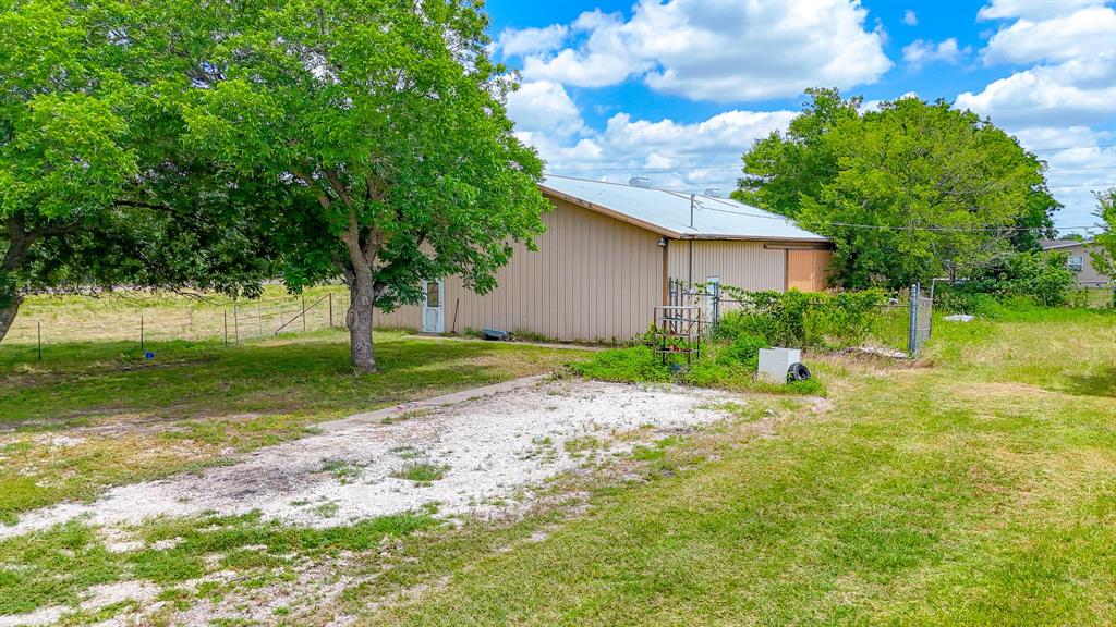 955 Fm 667 Property Photo 32