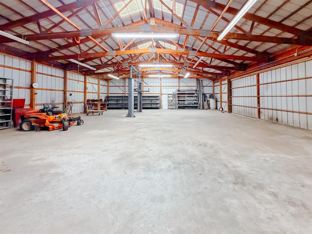 955 Fm 667 Property Photo 34