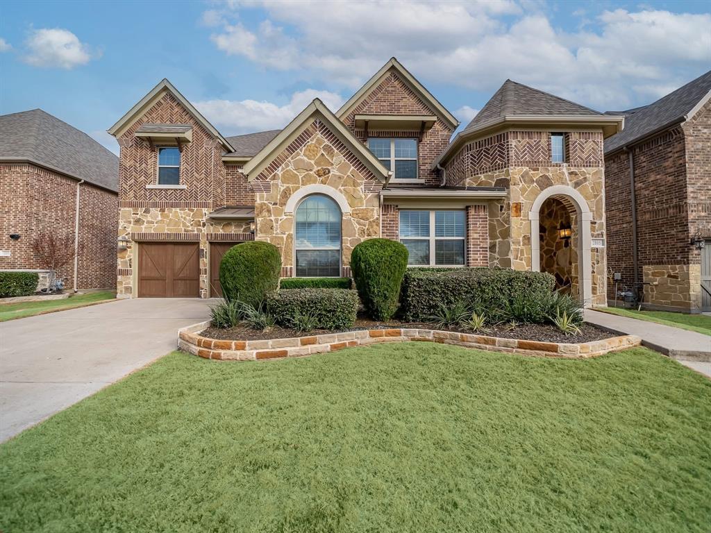 2805 Walnut Creek Lane Property Photo 1
