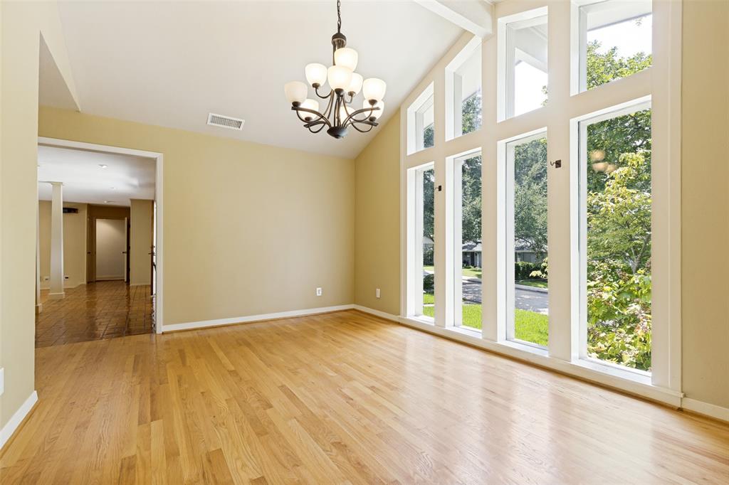 10115 Chesterton Drive Property Photo 14