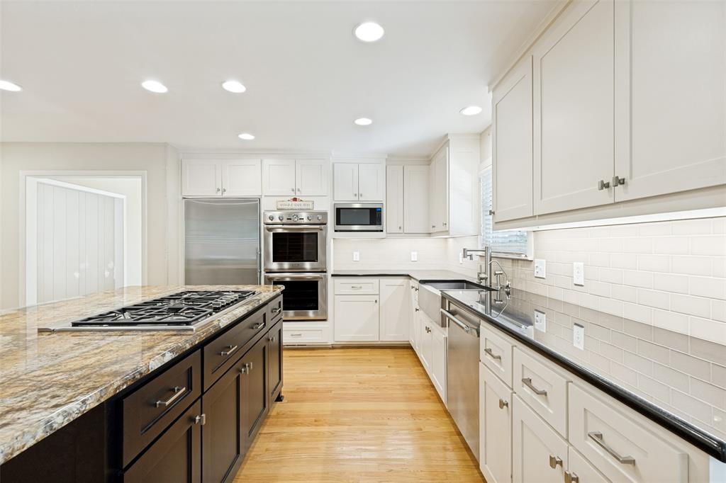 10115 Chesterton Drive Property Photo 15