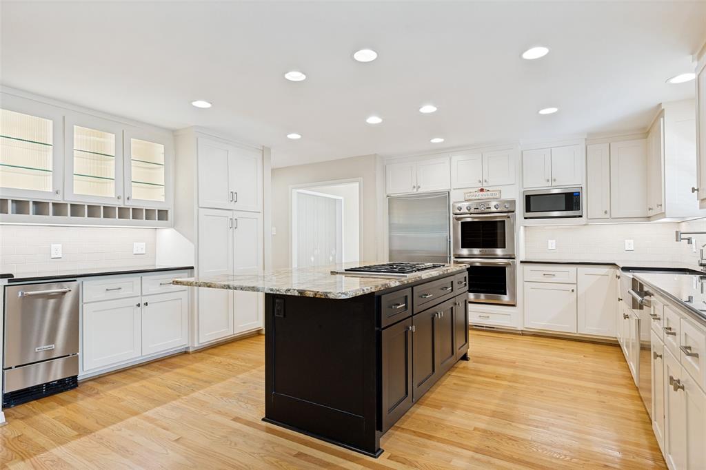 10115 Chesterton Drive Property Photo 19