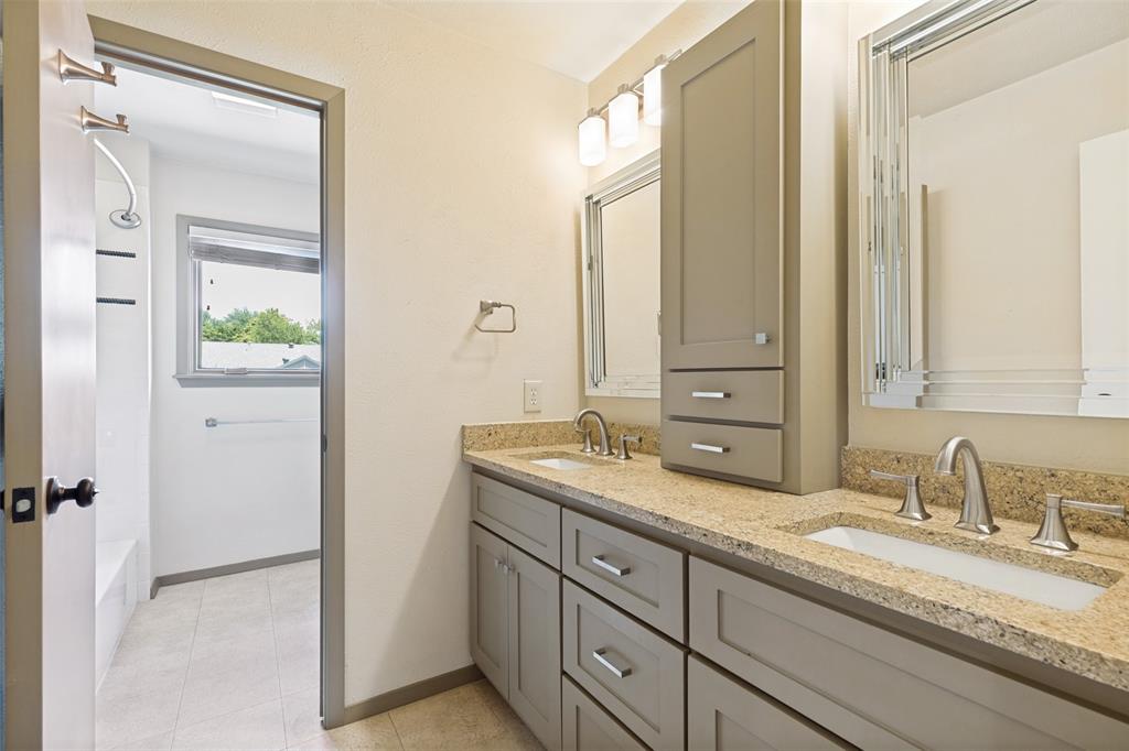 10115 Chesterton Drive Property Photo 29