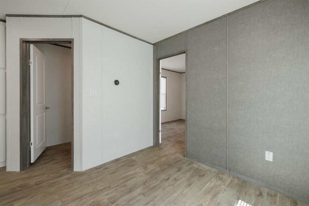 11122 Pr 316 Property Photo 13