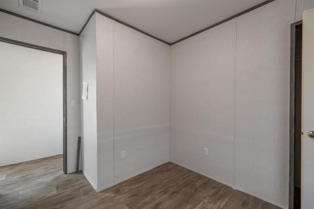 11122 Pr 316 Property Photo 24