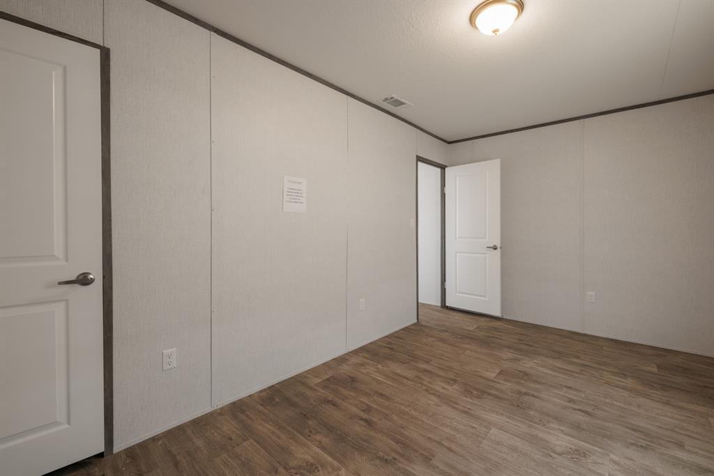 11122 Pr 316 Property Photo 29