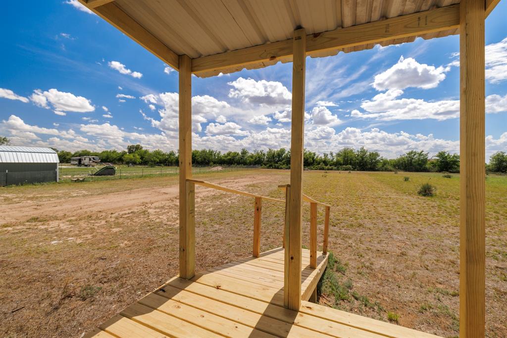 11122 Pr 316 Property Photo 31