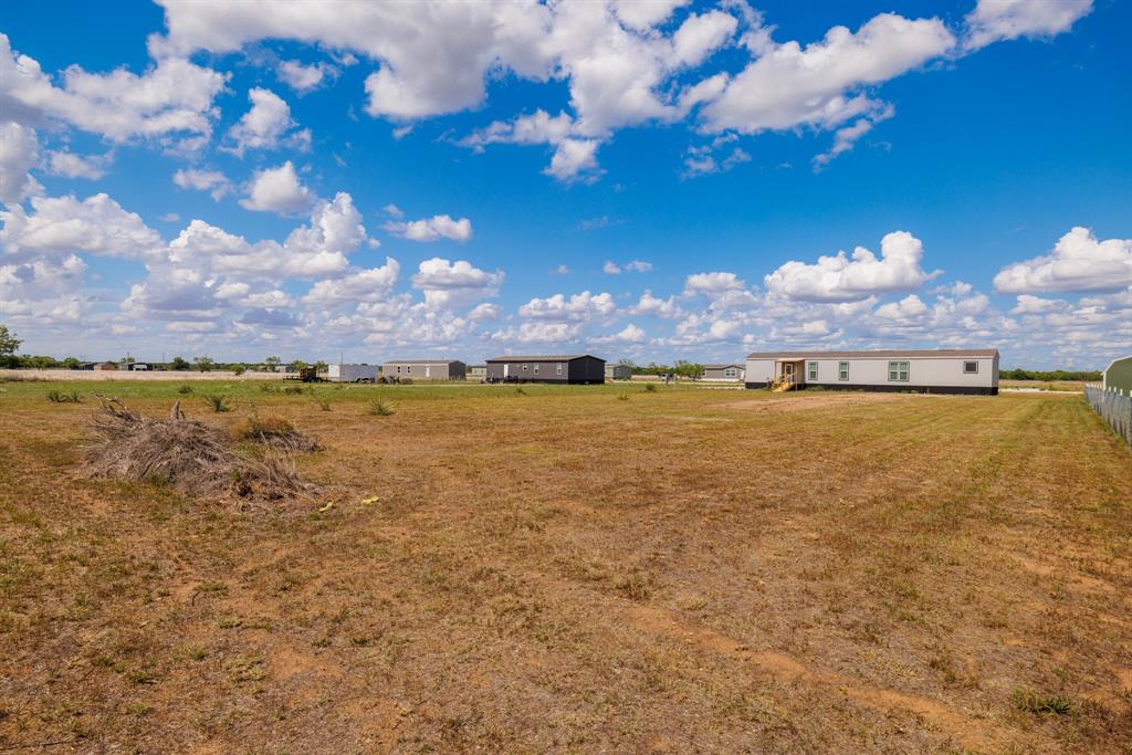 11122 Pr 316 Property Photo 35