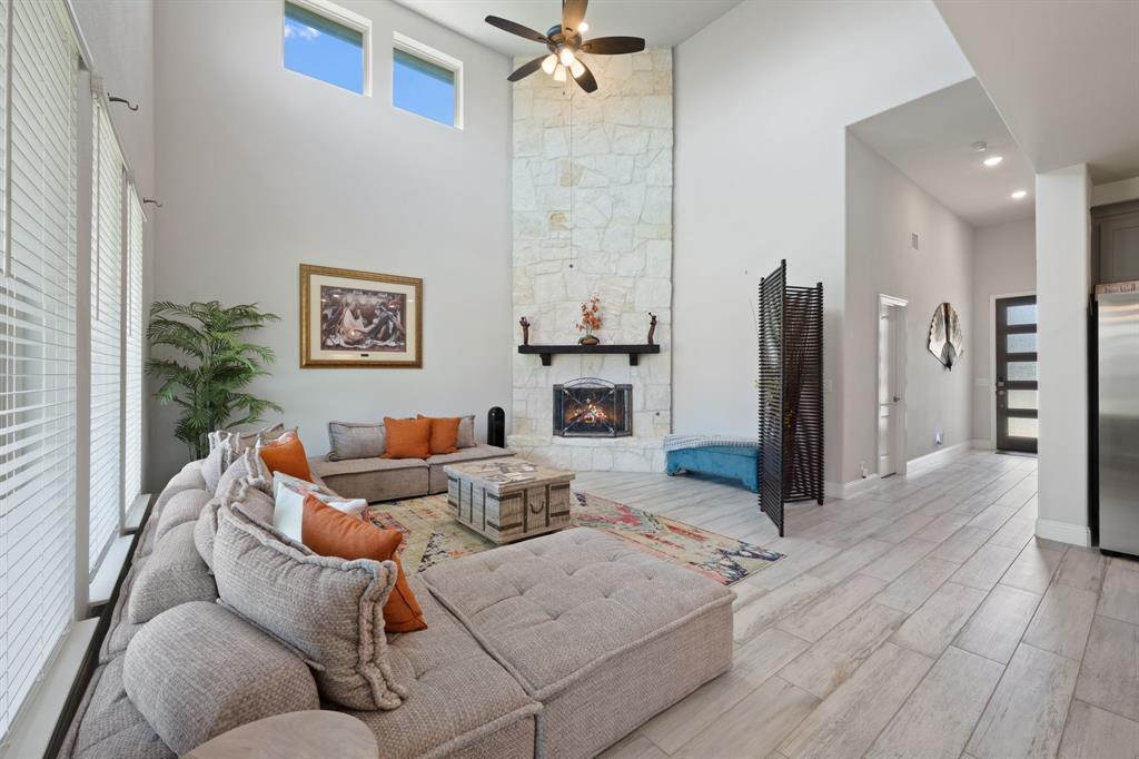 1013 Firecracker Drive Property Photo 12