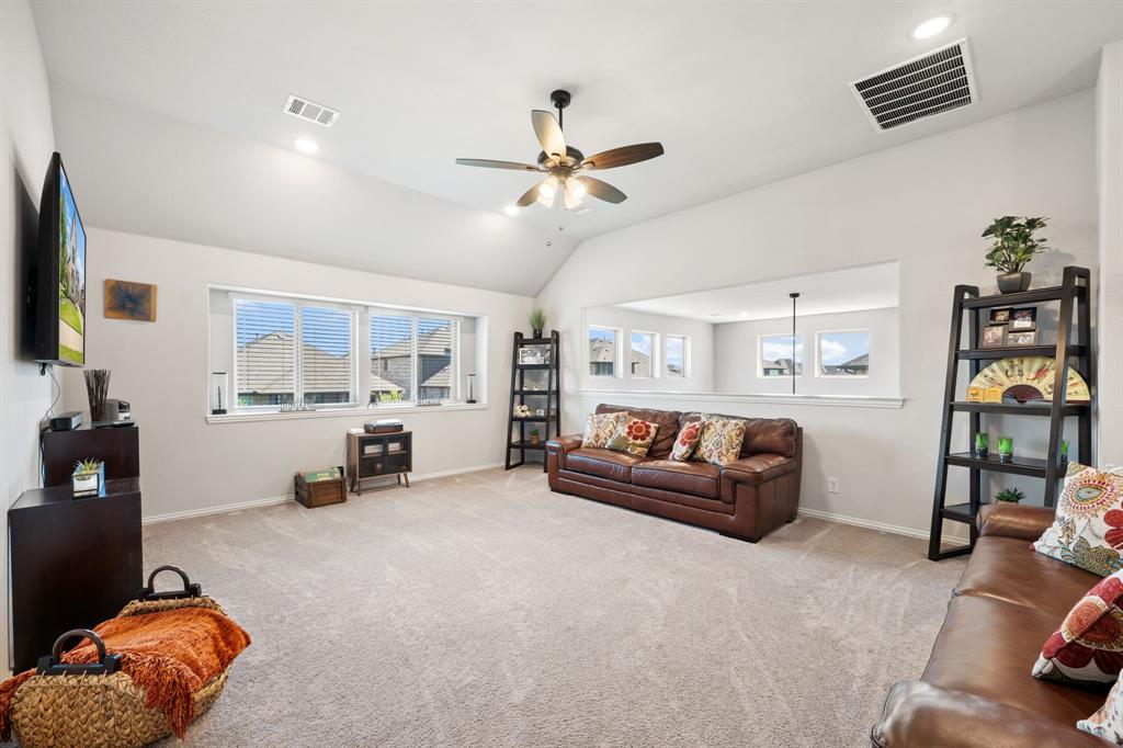 1013 Firecracker Drive Property Photo 23