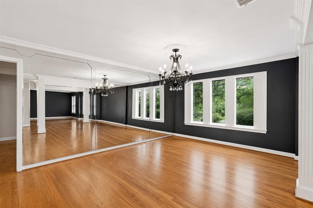 1809 Southpark Drive Property Photo 4