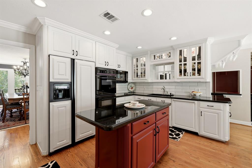 1809 Southpark Drive Property Photo 9