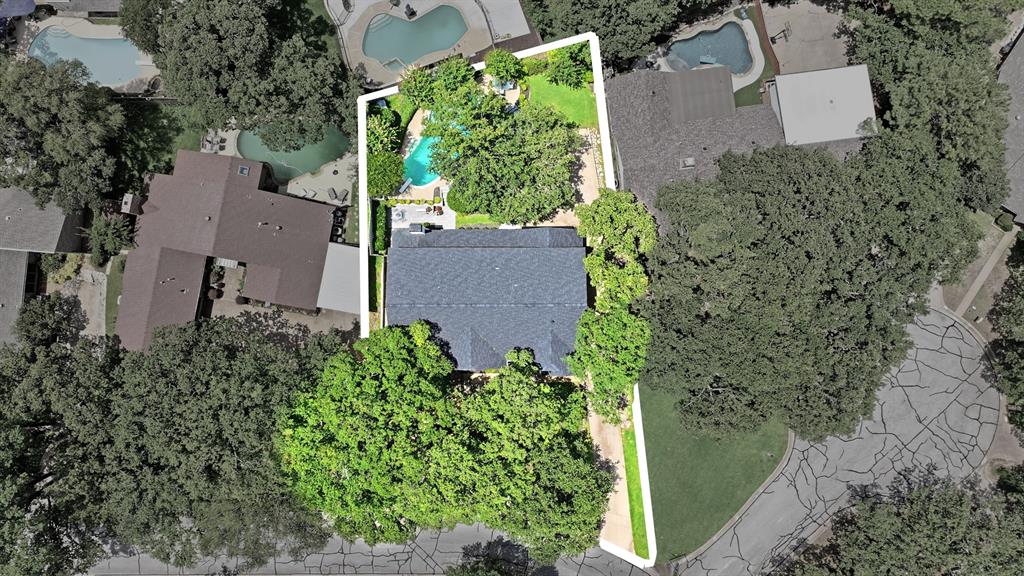 1809 Southpark Drive Property Photo 37