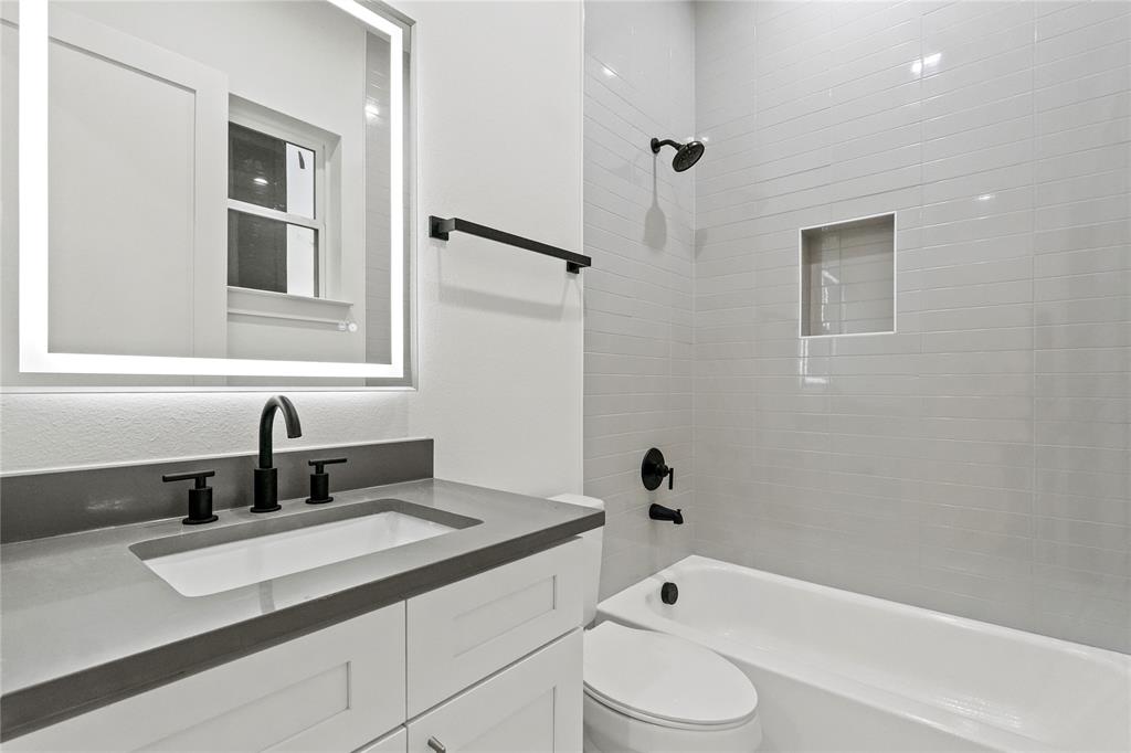2101 N Prairie Avenue 107 Property Photo 15