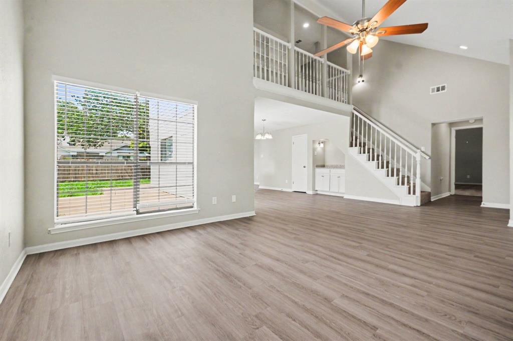 4537 Miami Drive Property Photo 5