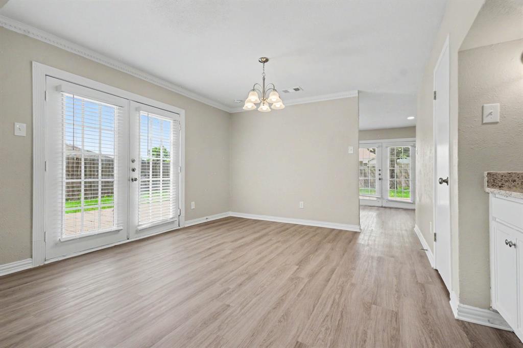 4537 Miami Drive Property Photo 7