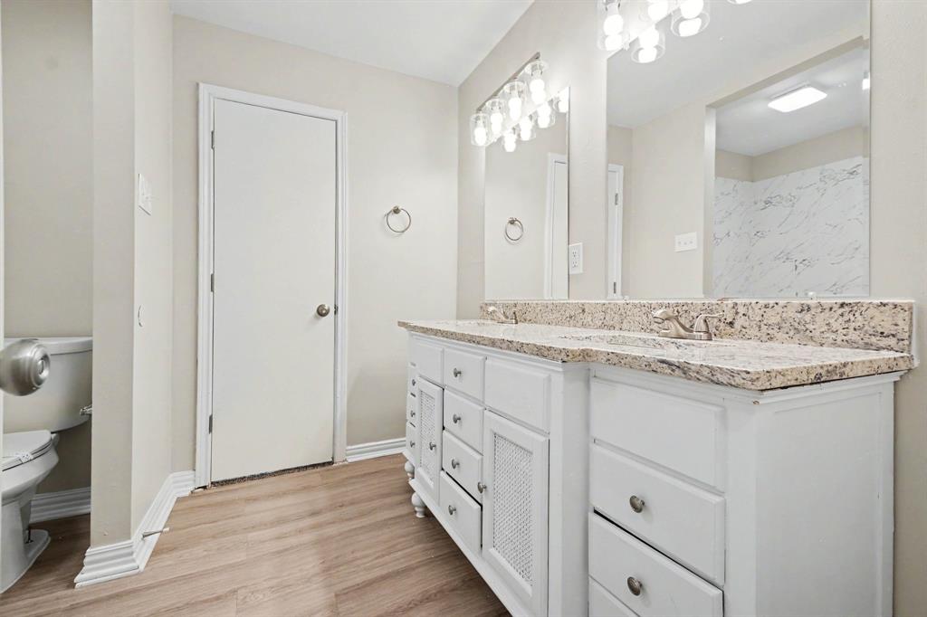 4537 Miami Drive Property Photo 13