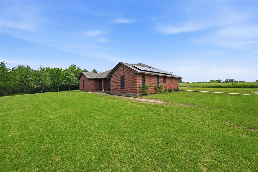 30003 N State Hwy 289 Property Photo 2