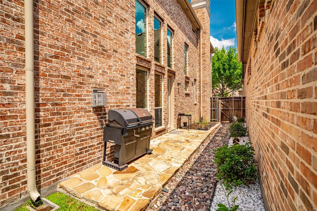 8244 Inverness Property Photo 32