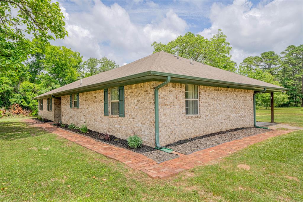 1092 Fm 1002 Property Photo 21