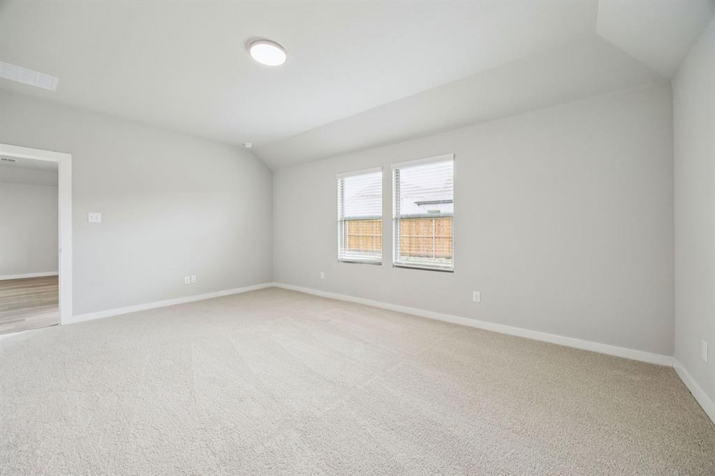 3916 Somerville Drive Property Photo 15