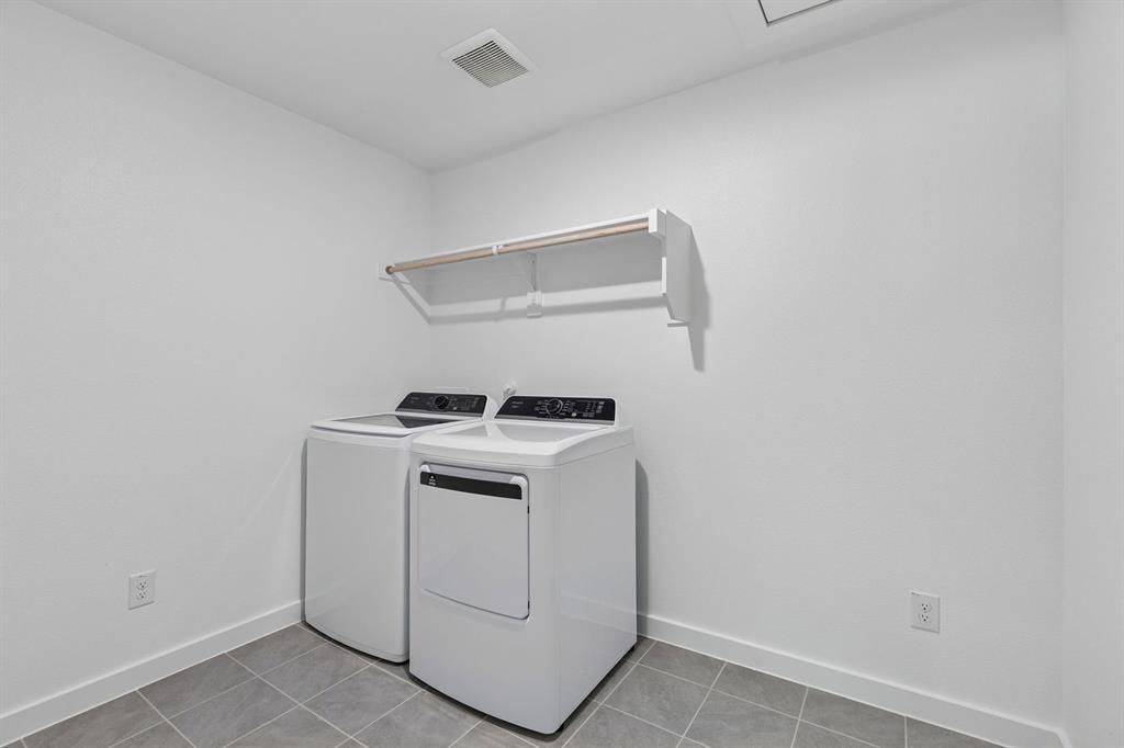 4004 Somerville Drive Property Photo 21