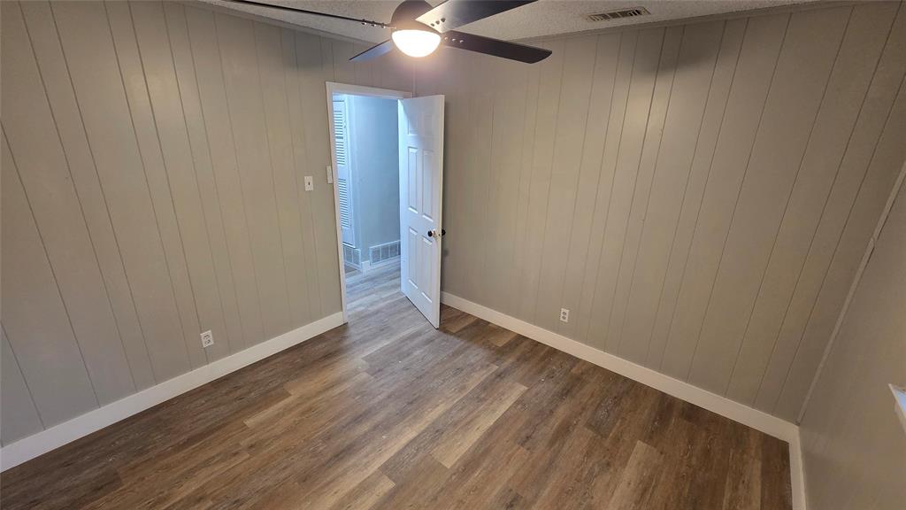 713 N Spears Street Property Photo 16