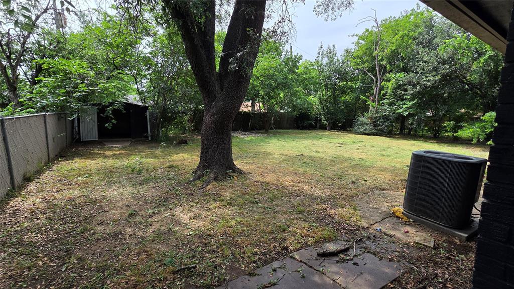 713 N Spears Street Property Photo 27
