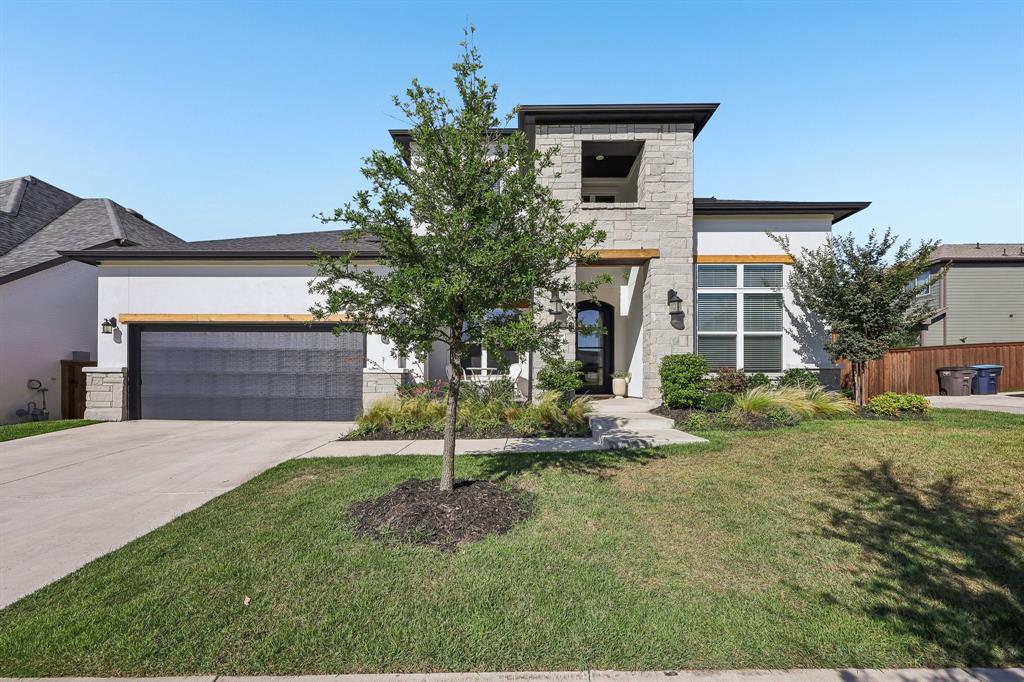 2212 Dunstan Drive Property Photo 2