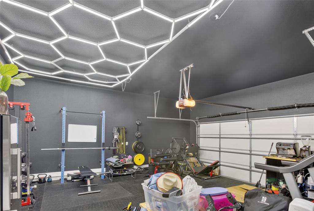 1600 Silla Property Photo 26