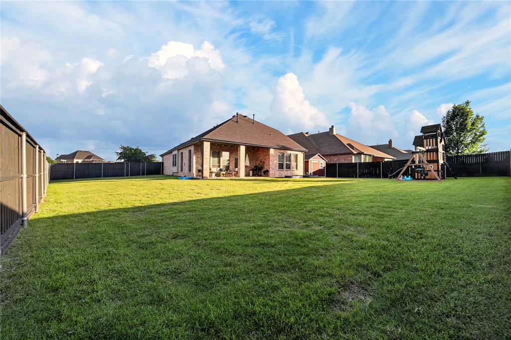 1600 Silla Property Photo 31