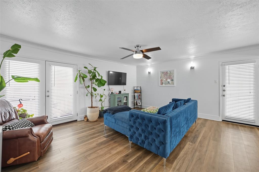 5927 E University Boulevard 221 Property Photo 1