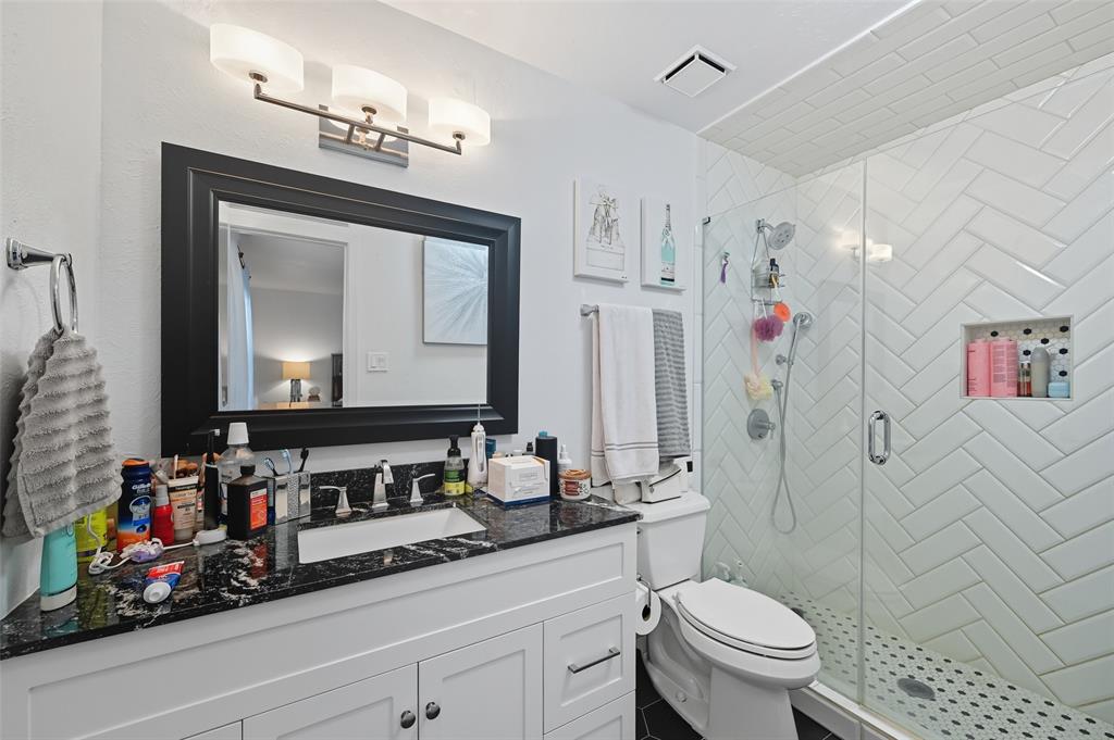 5927 E University Boulevard 221 Property Photo 16