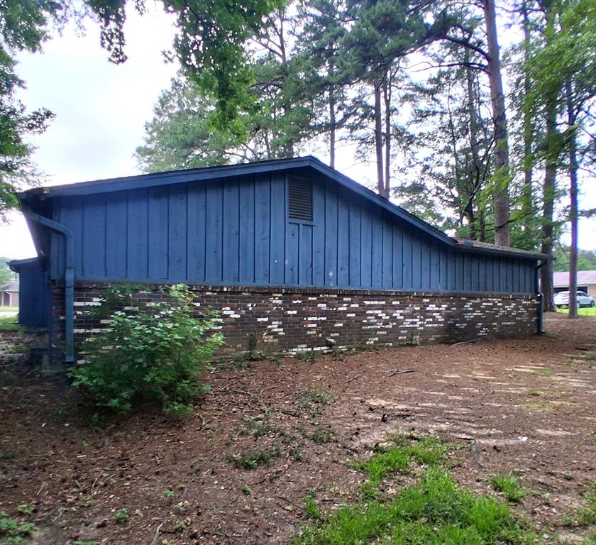 207 Wildwood Drive Property Photo 10