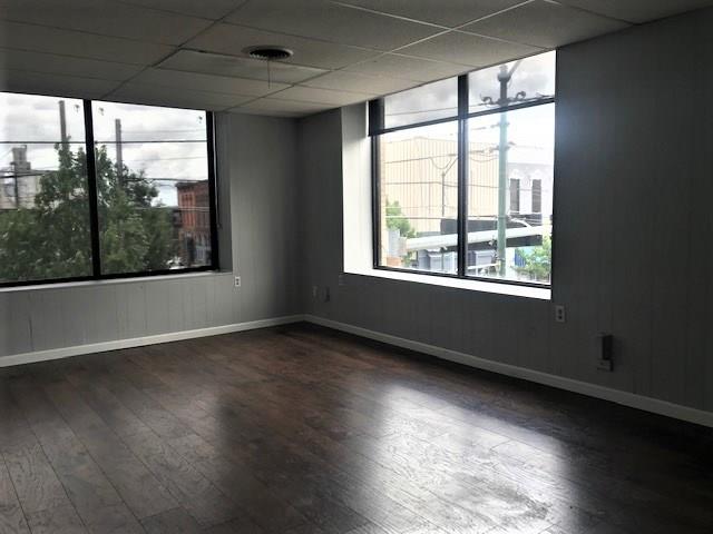 100 Travis Street 205 Property Photo 8