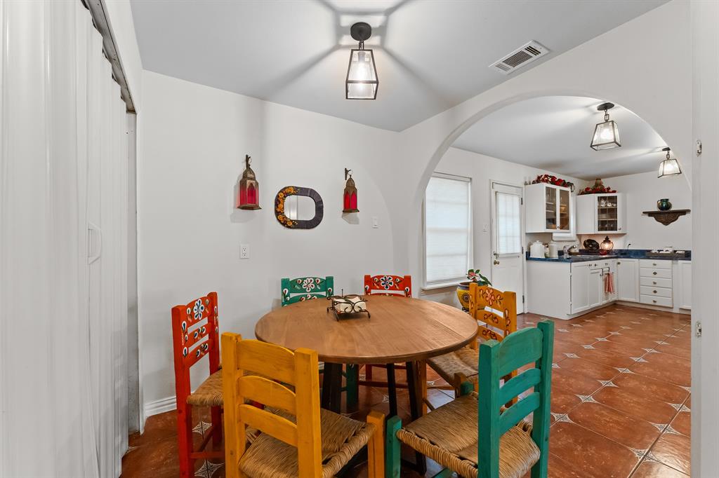 1413 Belmont Street Property Photo 10